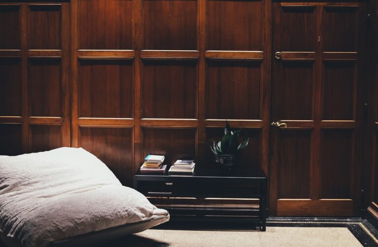 How to Arrange Furniture in a Small Living Room (7 Layout Rules That Work)